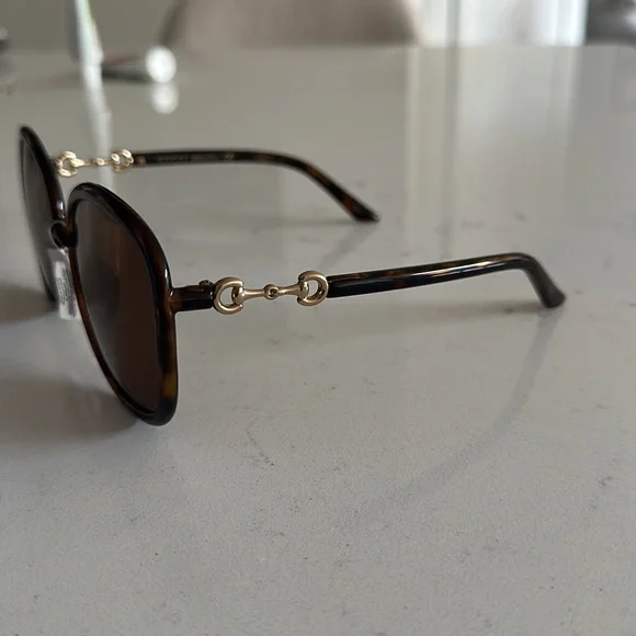 Gucci horsebit sunglasses women’s ***tags have been removed***